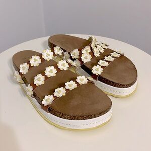 NOBO Daisy Sandals size 8.5 EUC